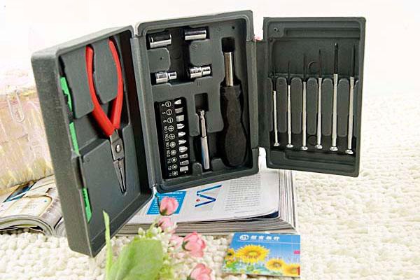 Bộ dụng cụ sửa chữa đa năng DN 15