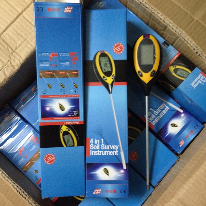 Máy đo PH độ ẩm của đất 4 IN 1 BB 300A