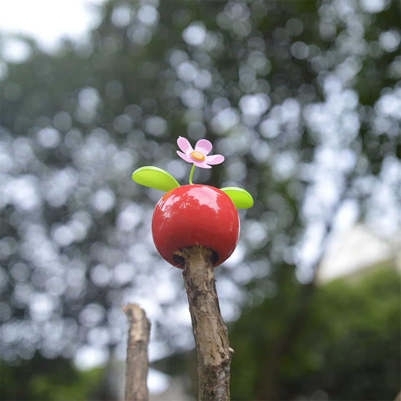 Hoa lúc lắc năng lượng mặt trời