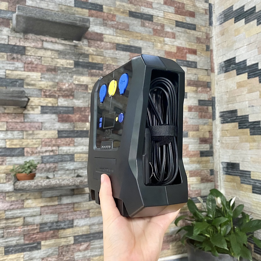 Máy bơm ô tô mini giá rẻ MICHELIN 12266