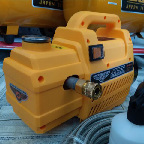 Máy xịt rửa xe áp lực cao BOSS 2300W - Tặng kèm bình tạo bọt tuyết
