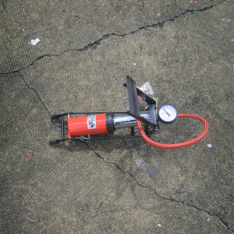 bơm mini xe máy High Pressure Foot Pump (Lớn) loại 1 tốt