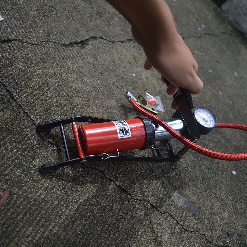 bơm mini xe máy High Pressure Foot Pump (Lớn) loại 1 tốt