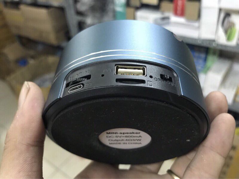 Loa bluetooth Speaker M008 - Thiết kế bằng nhôm âm trong