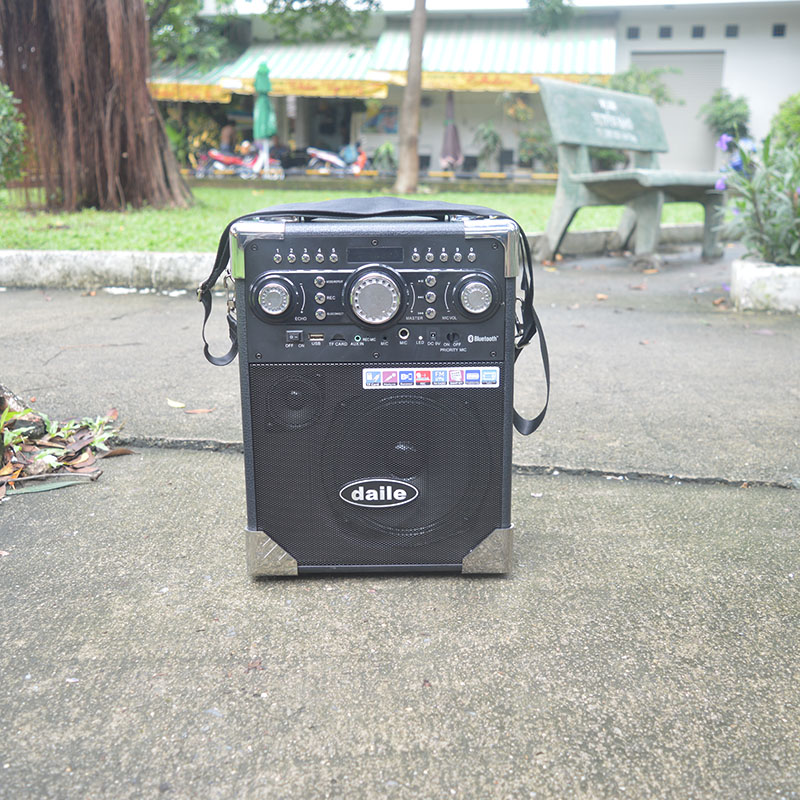 Loa karaoke xách tay di động Daile S8 - Tặng mic không dây