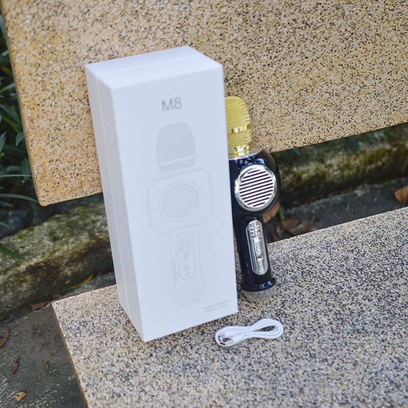 Micro Bluetooth Karaoke M8 - Tích hợp đèn Led Vũ Trường