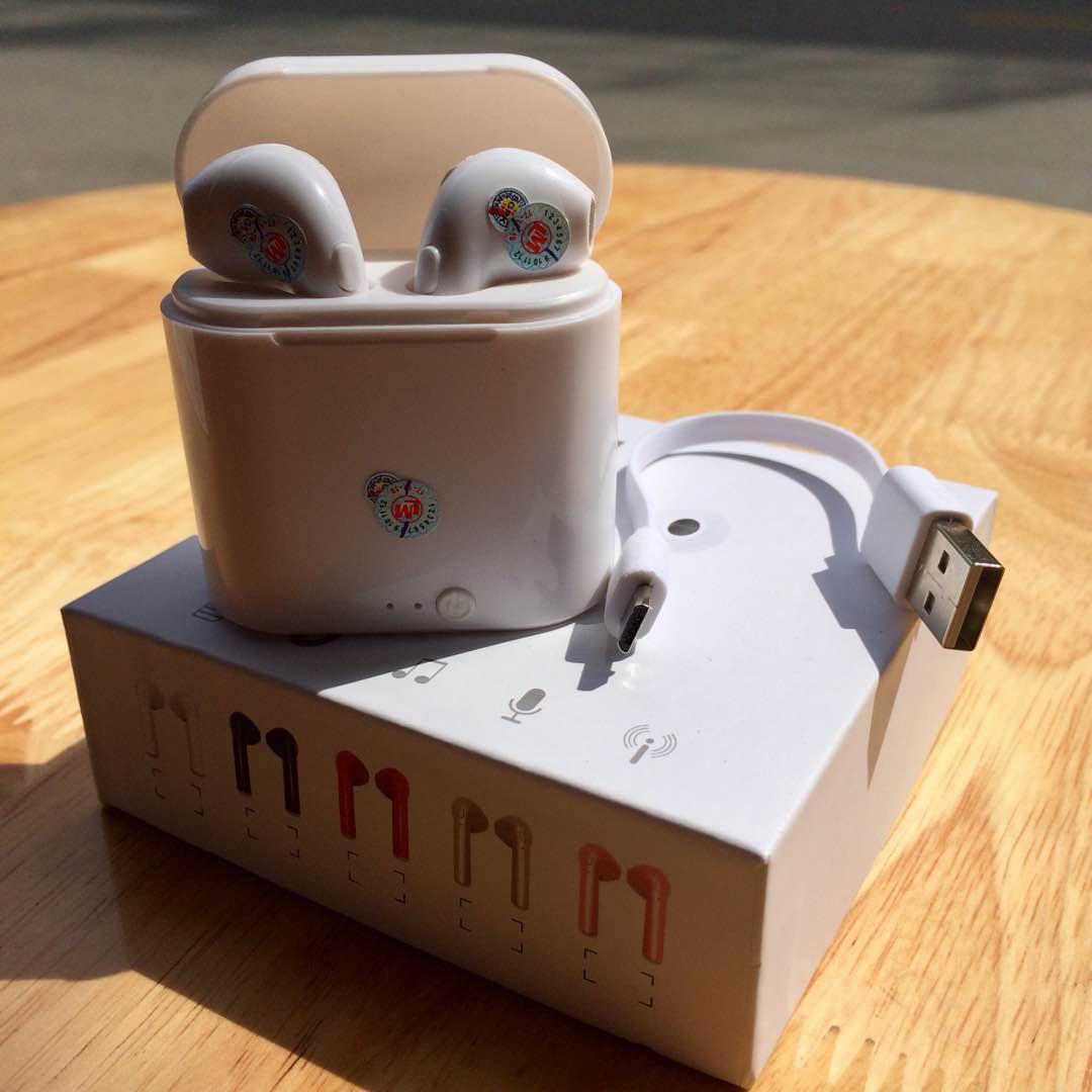 Tai nghe headphone bluetooth iphone X i7S có dock sạc