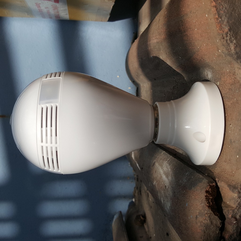 Camera bóng đèn IP wifi Full HD BD1080