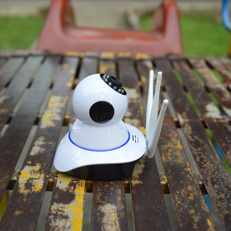 Camera chống trộm báo qua điện thoại Yoosee 3 râu