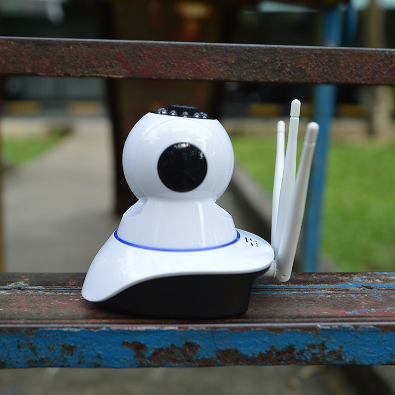 Camera chống trộm báo qua điện thoại Yoosee 3 râu