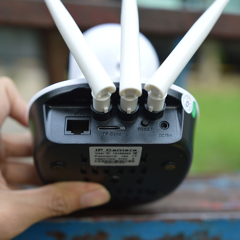 Camera chống trộm báo qua điện thoại Yoosee 3 râu