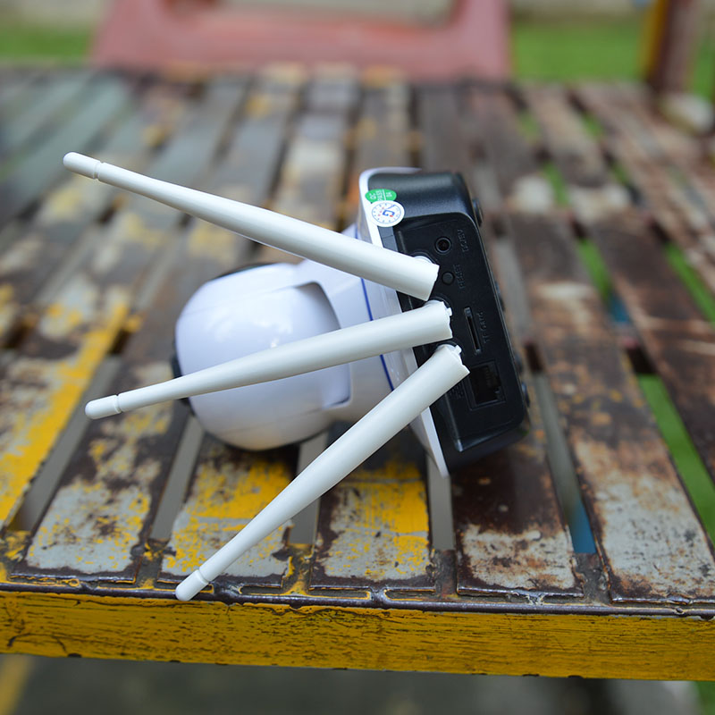 Camera chống trộm báo qua điện thoại Yoosee 3 râu