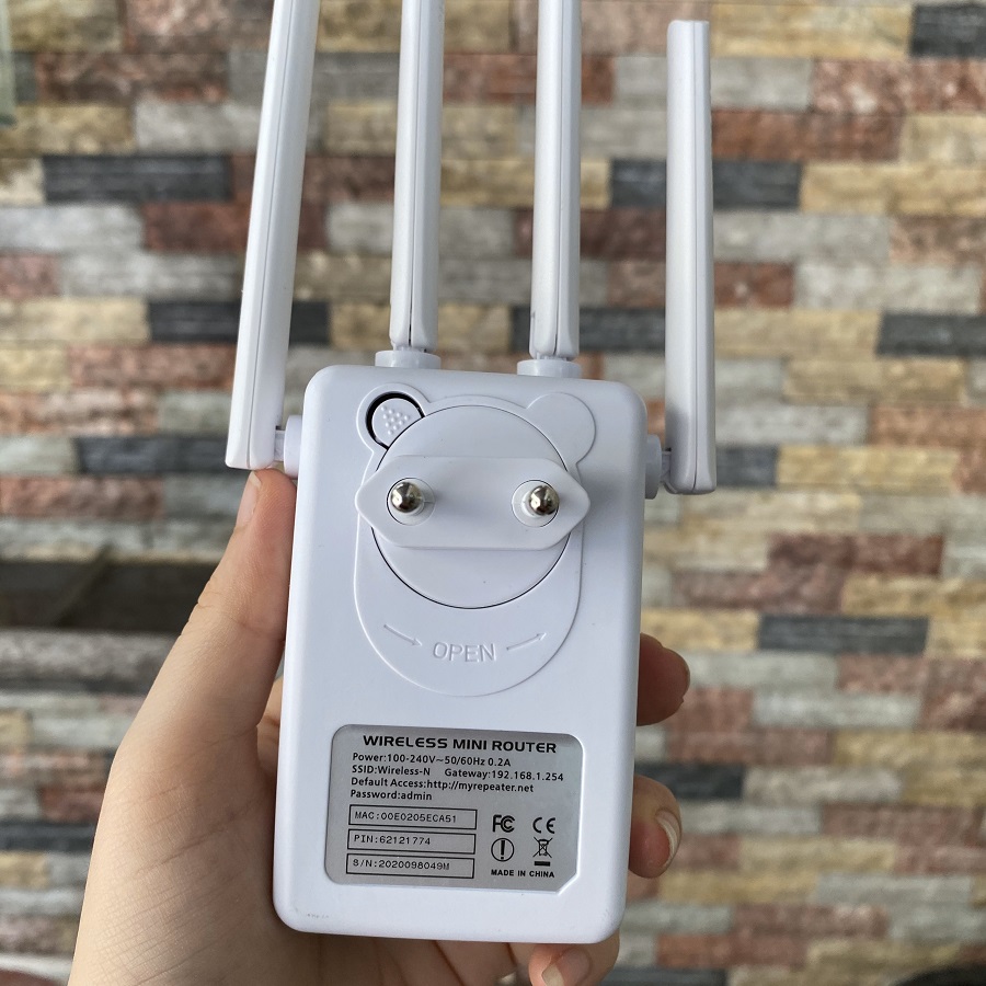 Thiết bị kích sóng wifi PIX-LINK 4 ăng ten LV-WR09