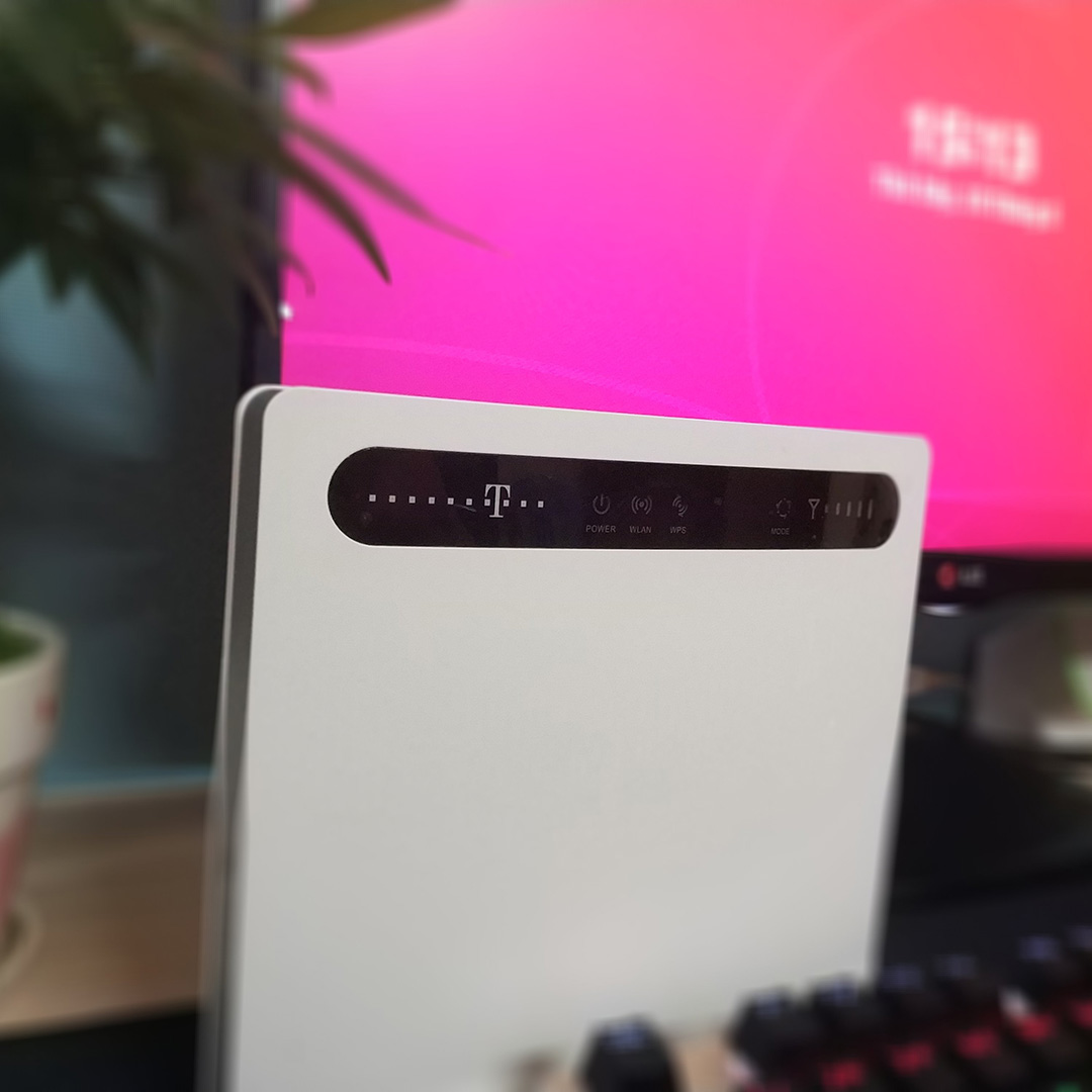 Bộ phát wifi 4G Huawei B593U-12/S nhà máy đã ngừng sản xuất năm 2015 - hiện có Bộ phát wifi Huawei B311S bản nâng cấp