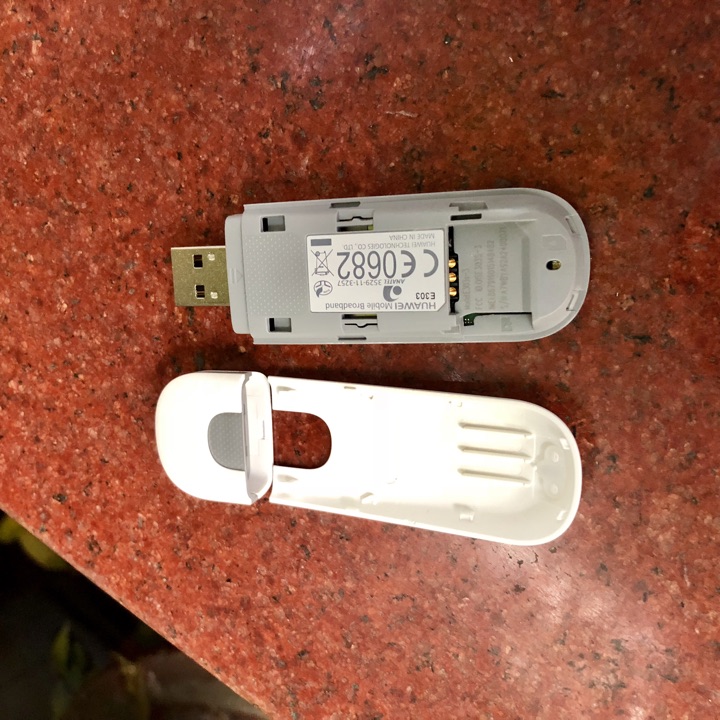 USB Dcom 3G Huawei E303S-3 đa mạng dùng Spam Mail tốc độ 7.2Mbps