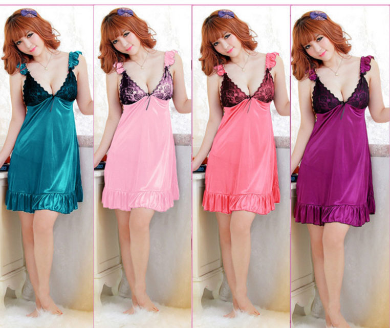 Đồ ngủ Đồ ngủ nữ Wannabe DNS72 đầm ngủ cổ yếm phối bản ren xinh xắn