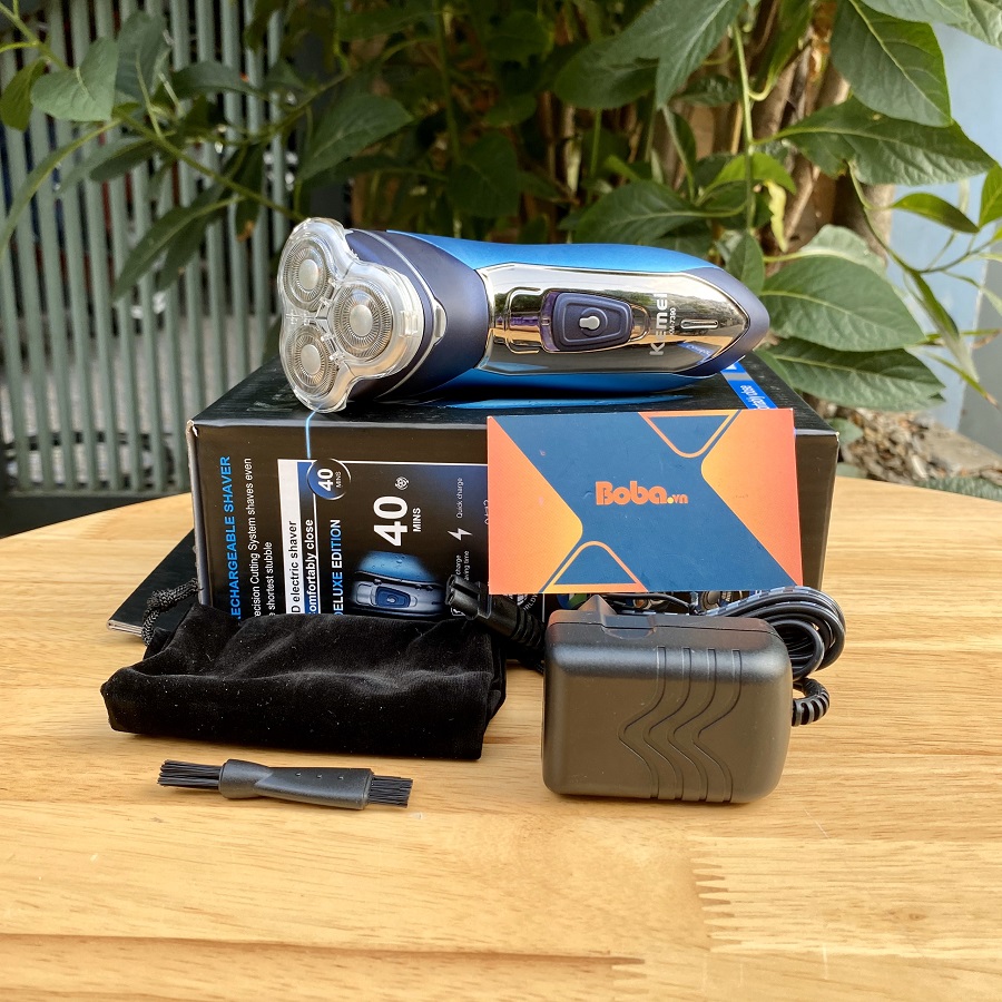 Máy cạo râu 3 lưỡi Kemei KM 7390 - Chống nước