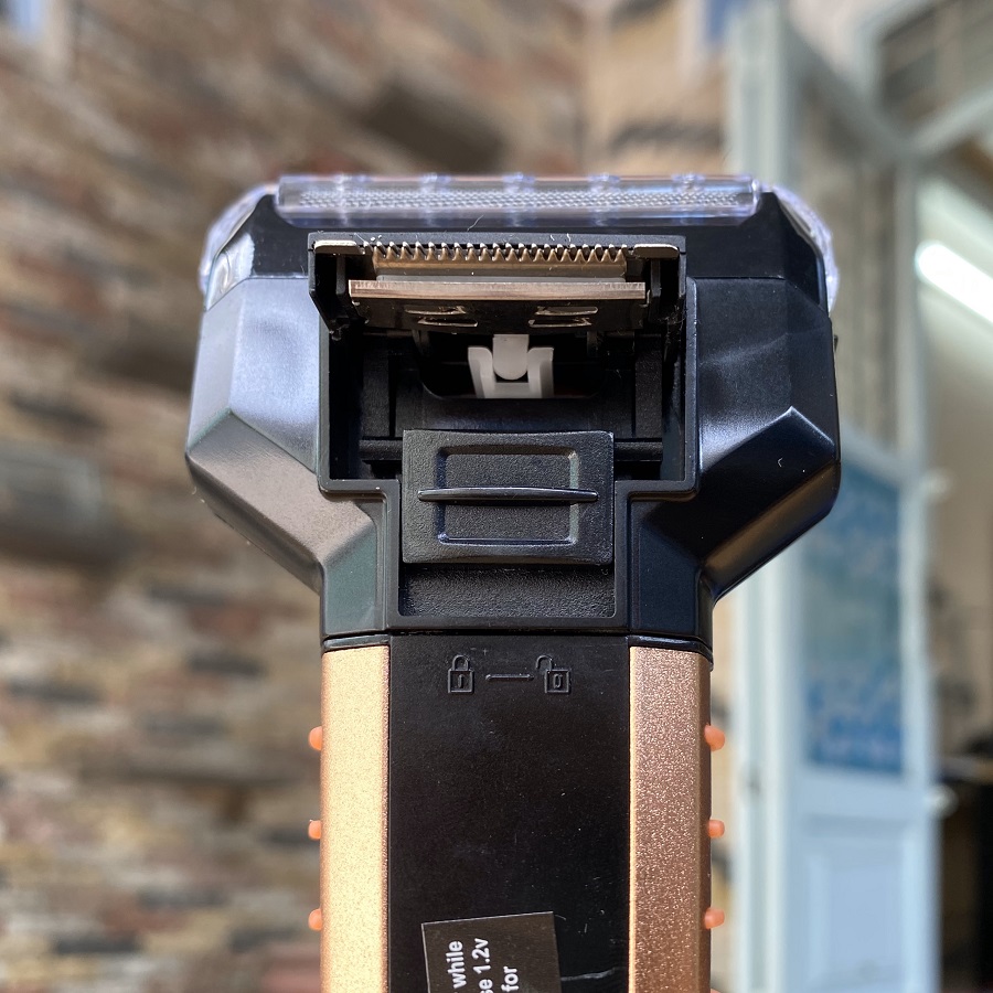 Tông đơ cắt tóc Nikai NK-1087 có ba chế độ cắt tóc cạo râu và cắt lông mũi