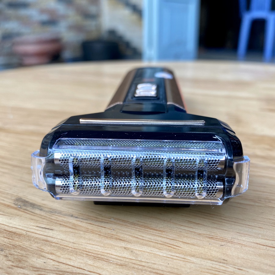 Tông đơ cắt tóc Nikai NK-1087 có ba chế độ cắt tóc cạo râu và cắt lông mũi