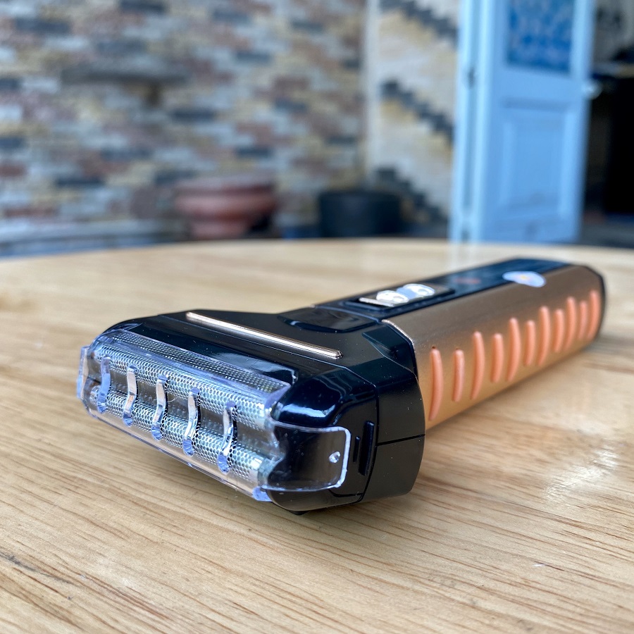 Tông đơ cắt tóc Nikai NK-1087 có ba chế độ cắt tóc cạo râu và cắt lông mũi