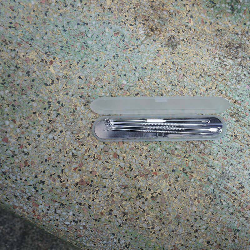 Bộ dụng cụ nặn mụn 4 món