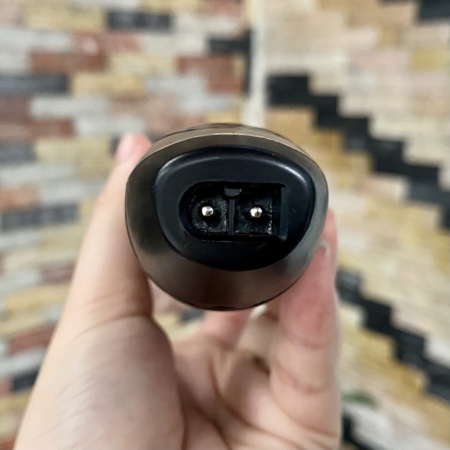 Tông đơ cắt tóc Kemei 3057 lưỡi sứ - Tặng kèm 2 pin