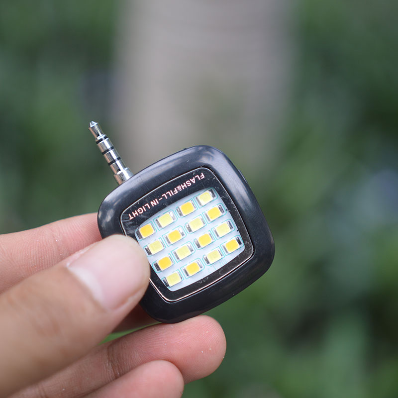 Đèn flash 16 bóng hỗ trợ chụp hình selfie