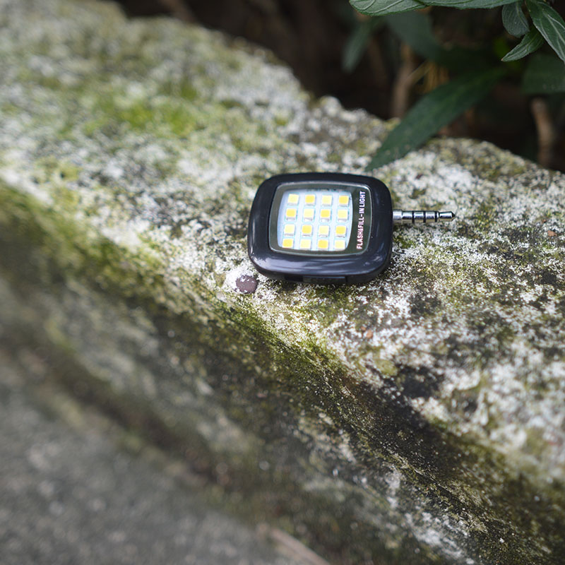 Đèn flash 16 bóng hỗ trợ chụp hình selfie