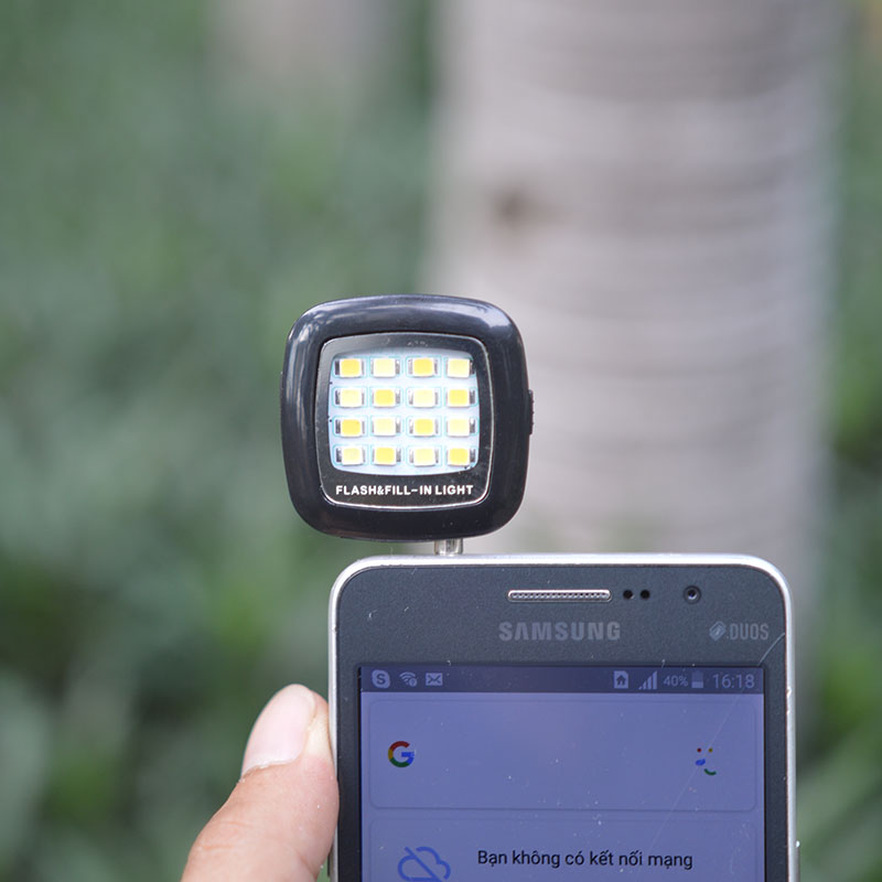 Đèn flash 16 bóng hỗ trợ chụp hình selfie