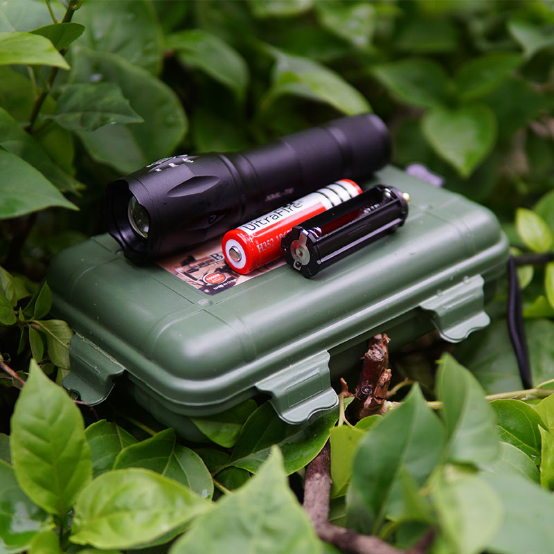 Đèn pin siêu sáng chuyên nghiệp Police X2000 - Thiết kế nhỏ gọn