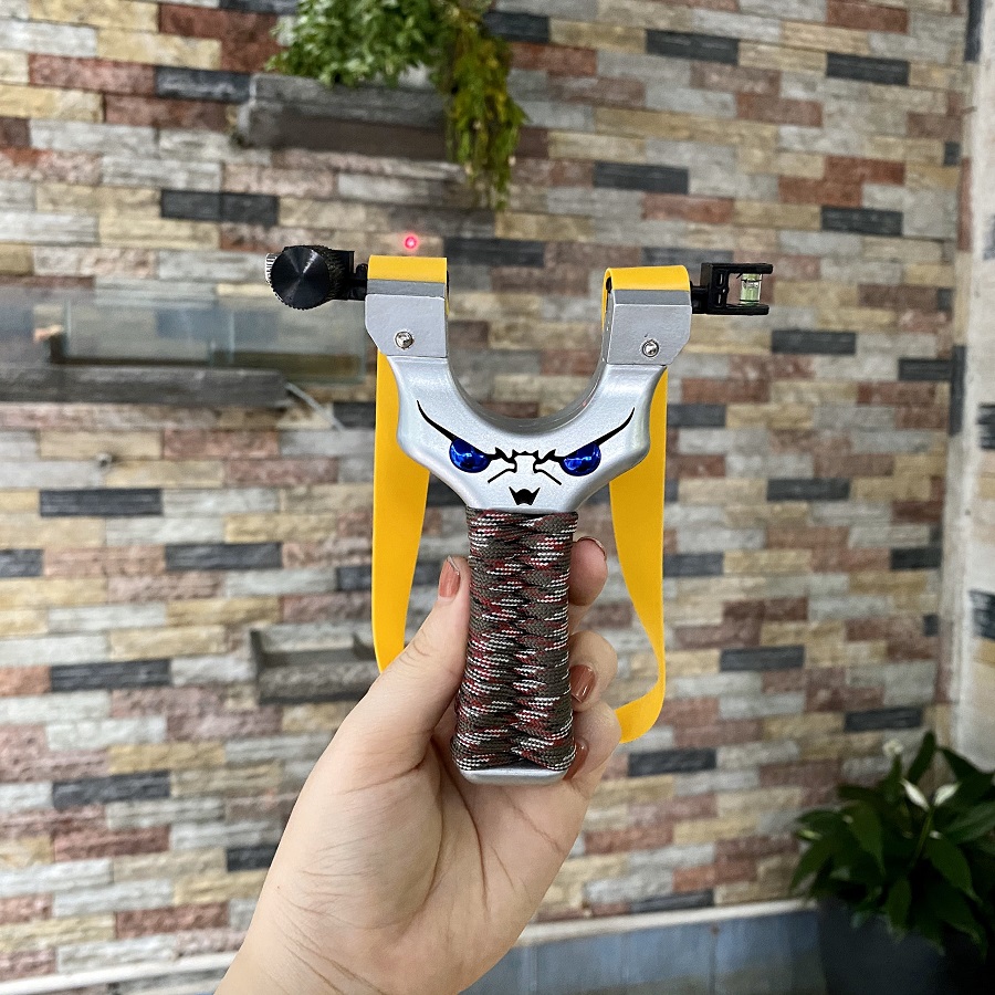 Bắn thun cao su mặt quỷ có ống ngắm laser