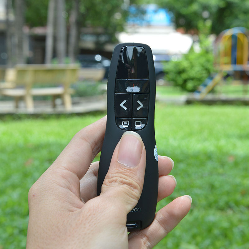 Bút trình chiếu R400