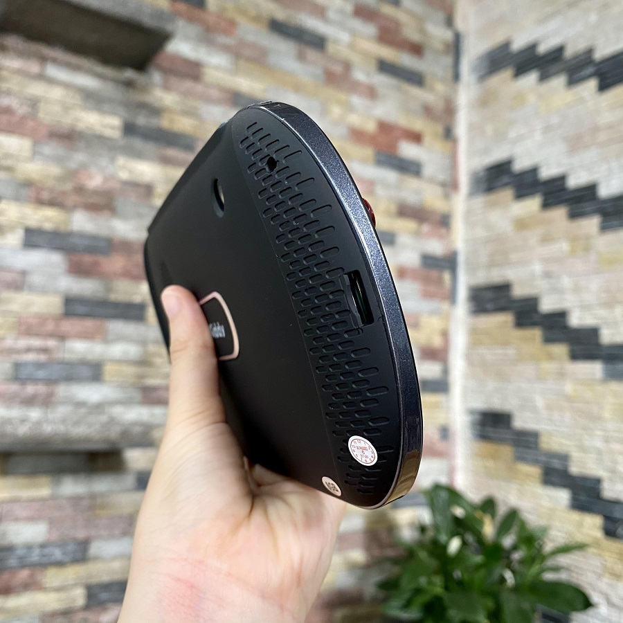 Máy chơi game cầm tay 4 nút PXP X16 màn hình 7 inch mới 99%