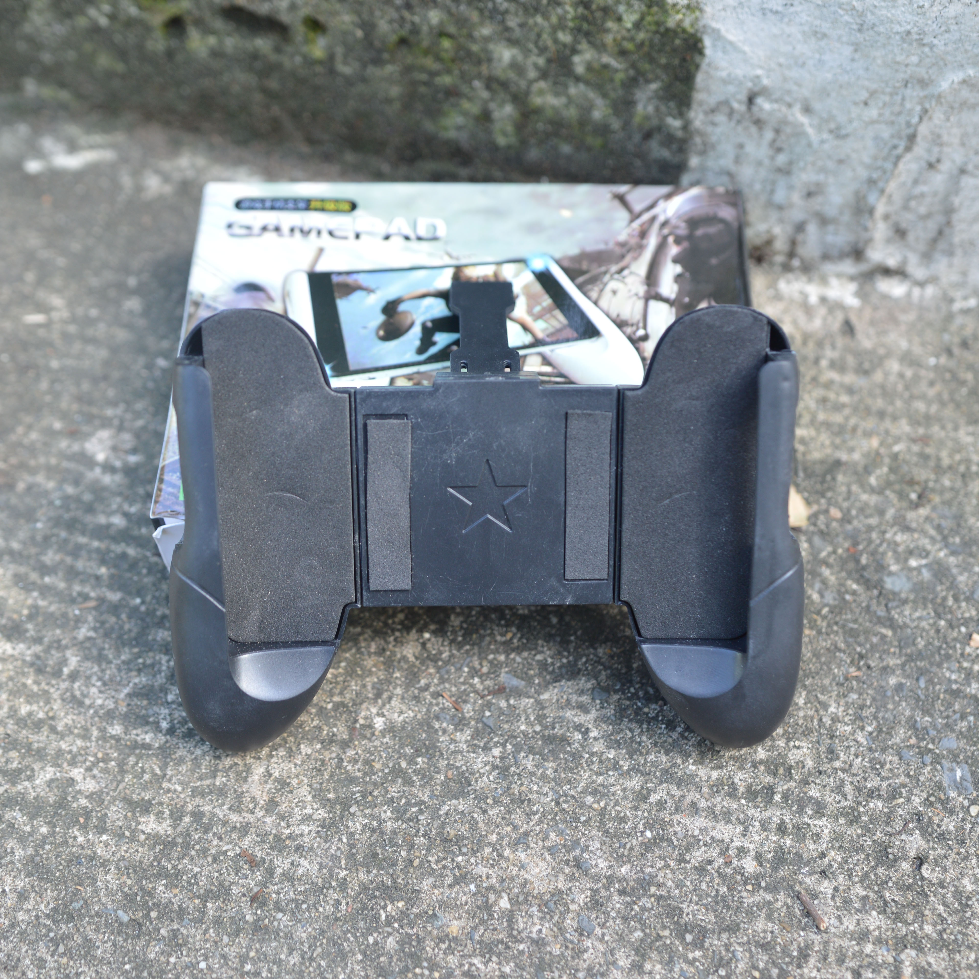 Gamepad tay cầm kẹp cho mọi điện thoại chơi game GP120