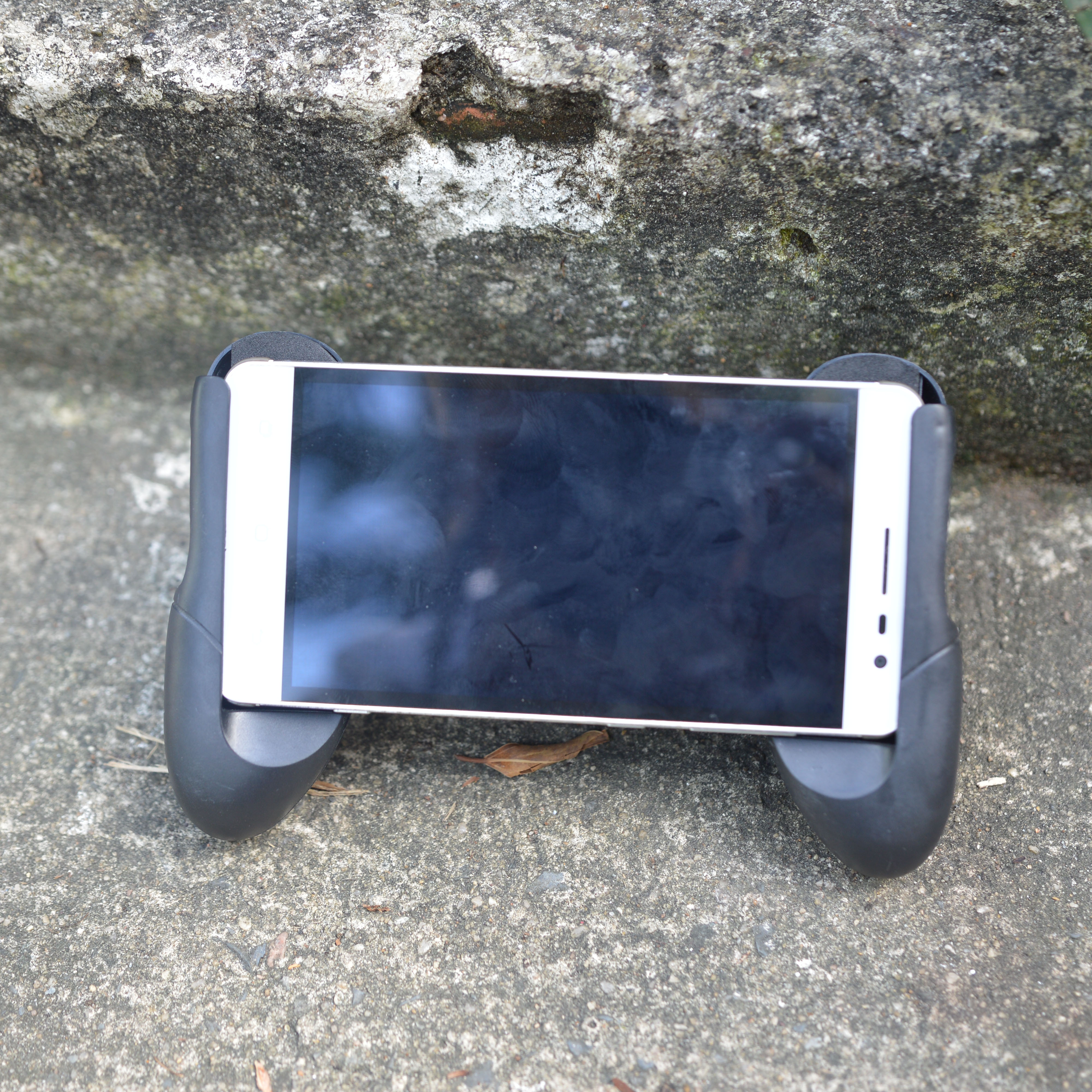 Gamepad tay cầm kẹp cho mọi điện thoại chơi game GP120