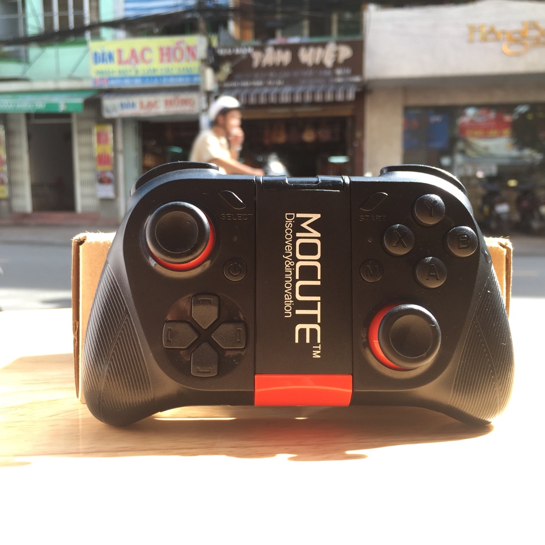 Tay Cầm chơi Game Mocute 050