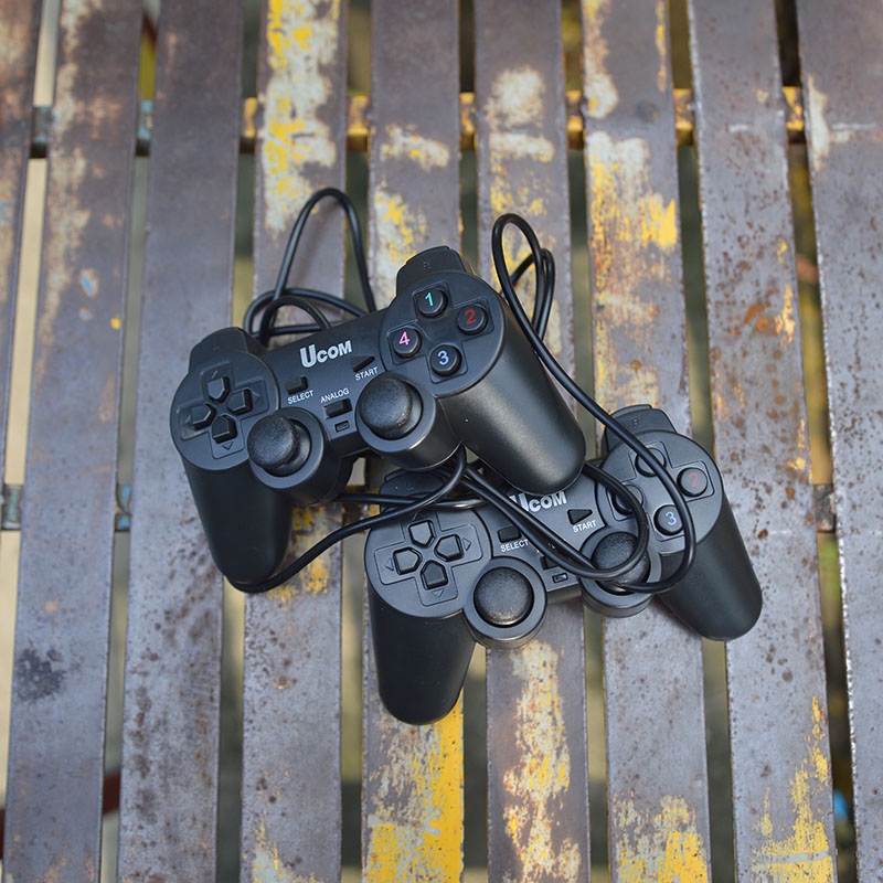 Tay game đôi 2 tay KM88 rung (Có dây chơi trên PC)