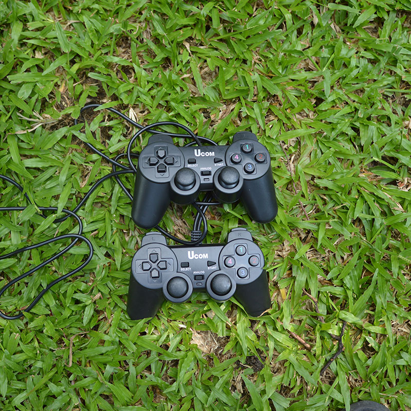 Tay game đôi 2 tay KM88 rung (Có dây chơi trên PC)