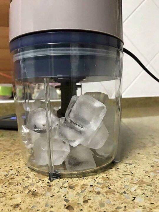 xay đá bằng máy xay